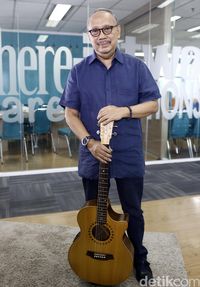 download lagu ebiet g ade nyanyian rindu ibu Ibu ade g download rindu ebiet nyanyian lagu